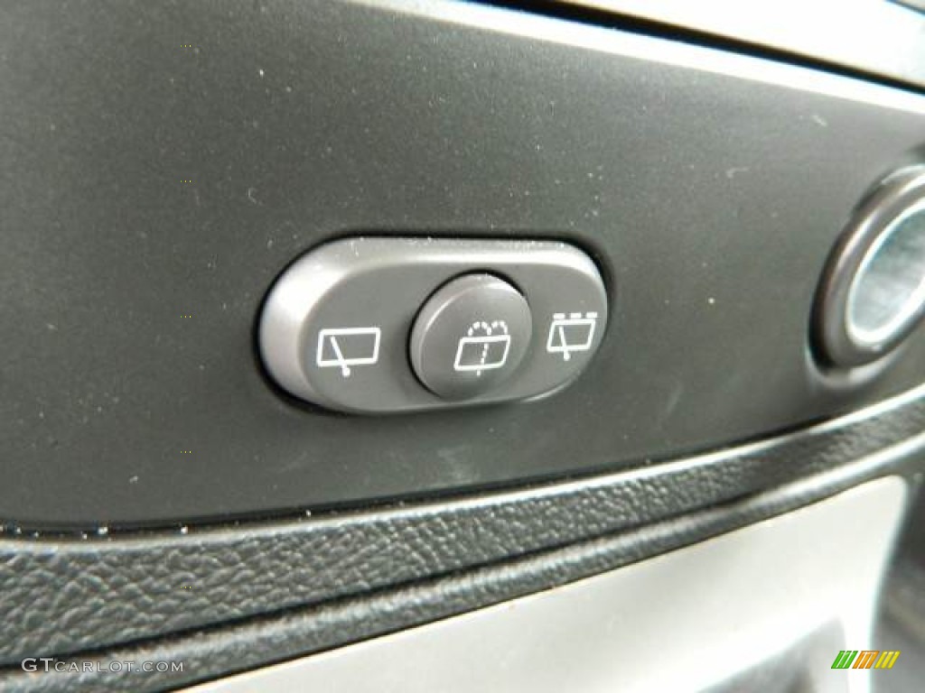 2011 Chevrolet HHR LT Controls Photo #77922816