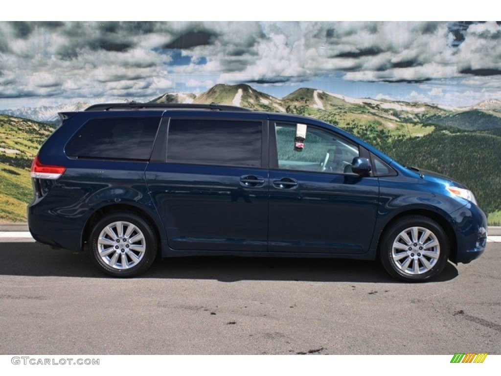 2011 Sienna XLE AWD - South Pacific Blue Pearl / Light Gray photo #2