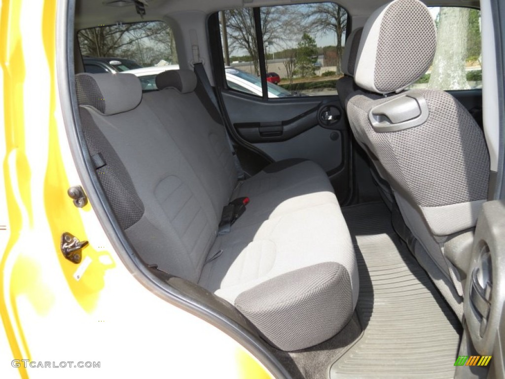 2005 Nissan Xterra S Rear Seat Photos