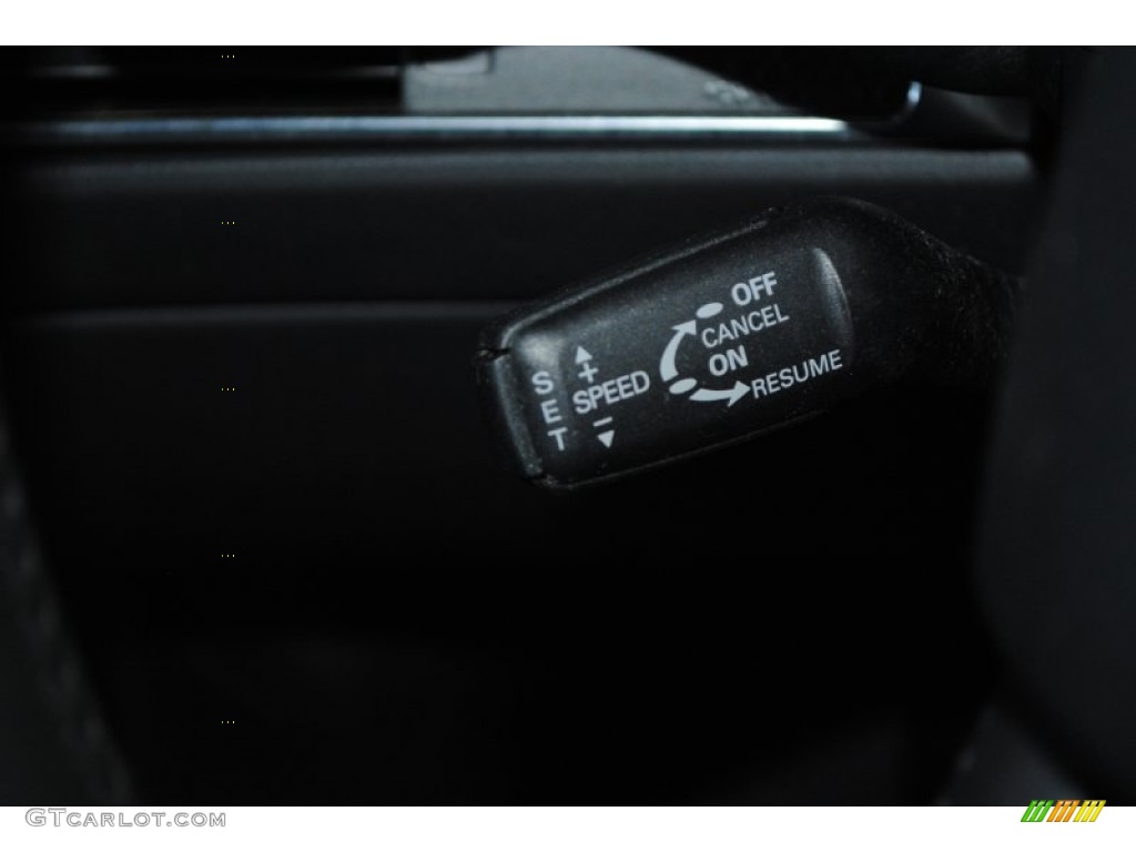 2005 Audi A6 4.2 quattro Sedan Controls Photo #77927361