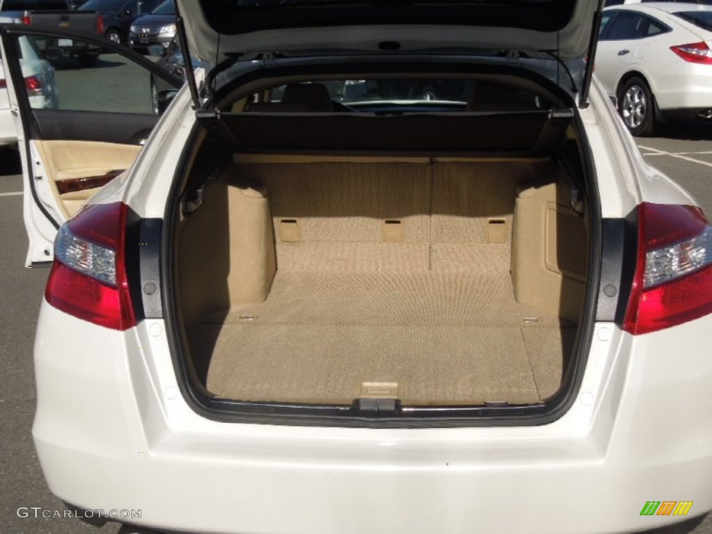 2010 Honda Accord Crosstour EX-L Trunk Photos