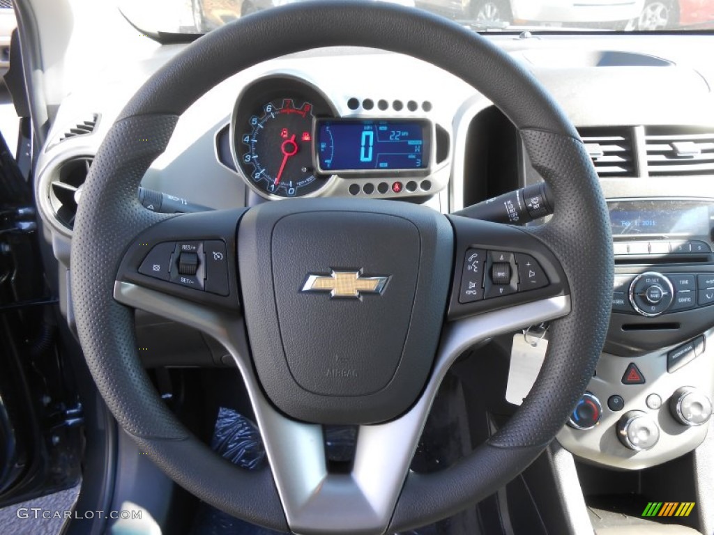 2013 Chevrolet Sonic LT Sedan Jet Black/Dark Titanium Steering Wheel Photo #77928250