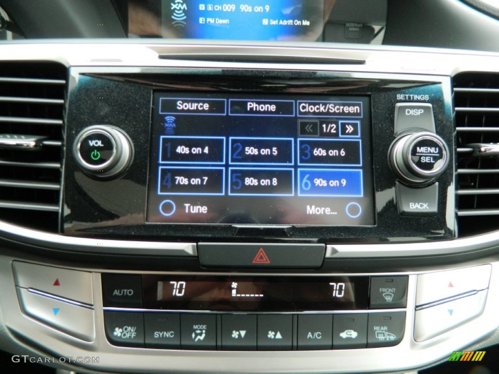 2013 Honda Accord EX-L Sedan Controls Photo #77930215