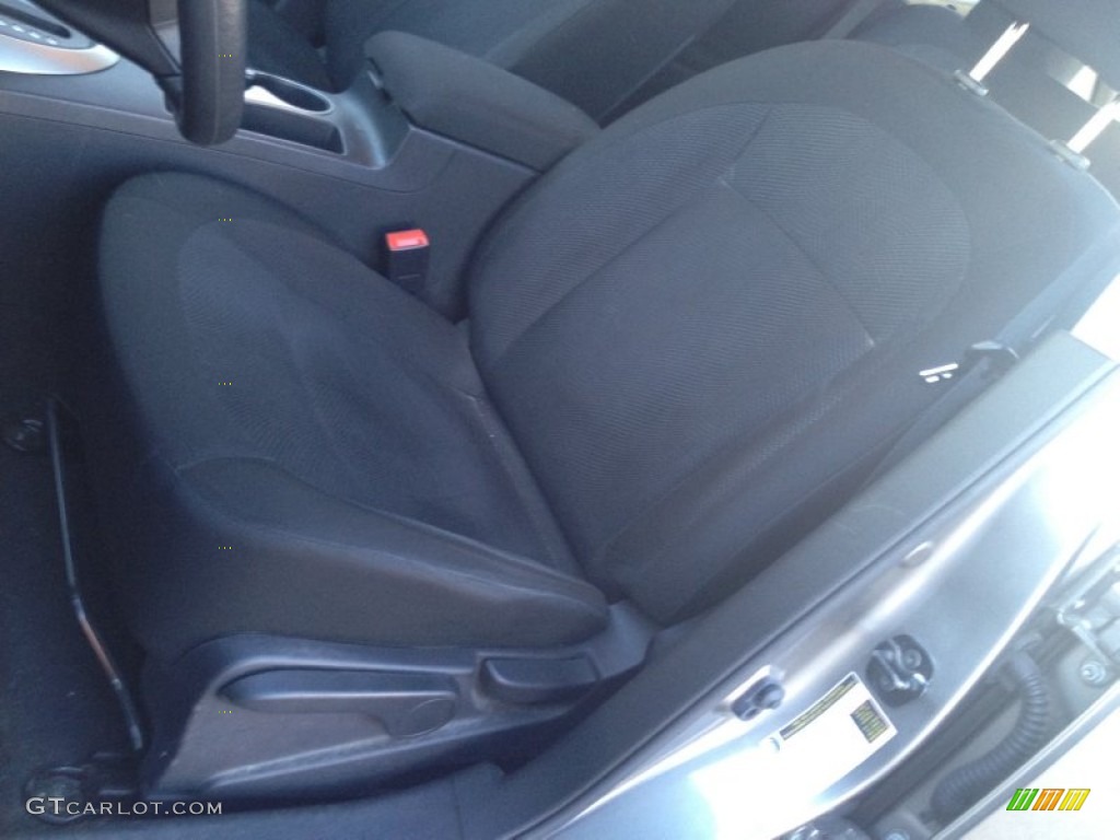 2011 Rogue S AWD - Platinum Graphite / Black photo #11