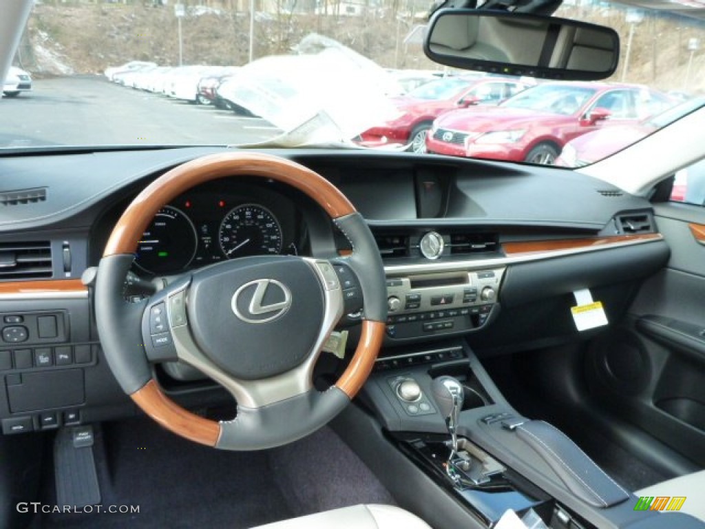 2013 Lexus ES 300h Hybrid Light Gray Dashboard Photo #77932554