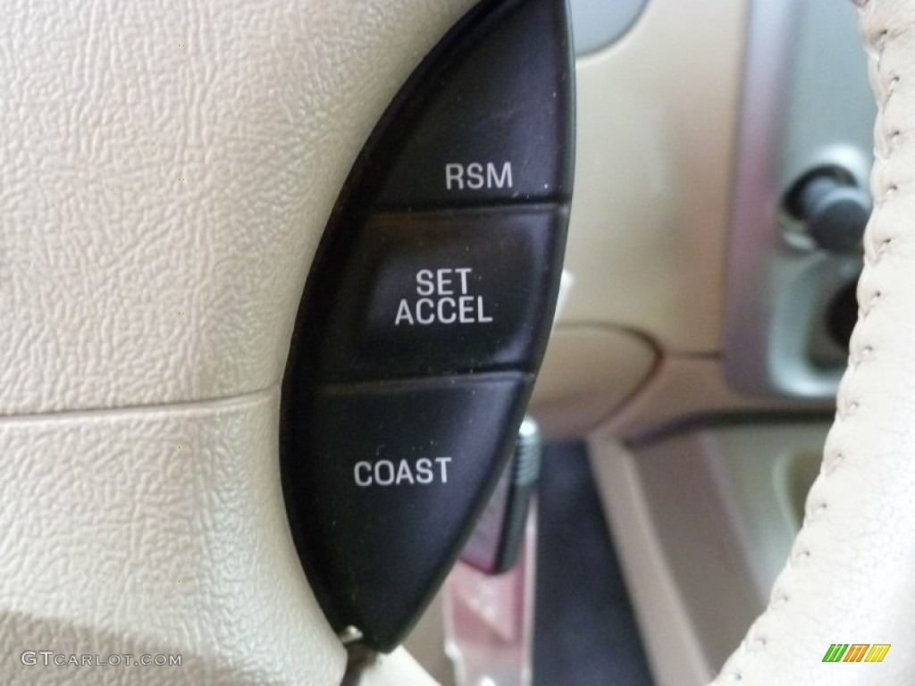 2004 Explorer Sport Trac XLT - Pueblo Gold Metallic / Medium Dark Flint/Dark Flint photo #16