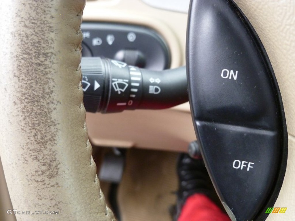 2004 Explorer Sport Trac XLT - Pueblo Gold Metallic / Medium Dark Flint/Dark Flint photo #17