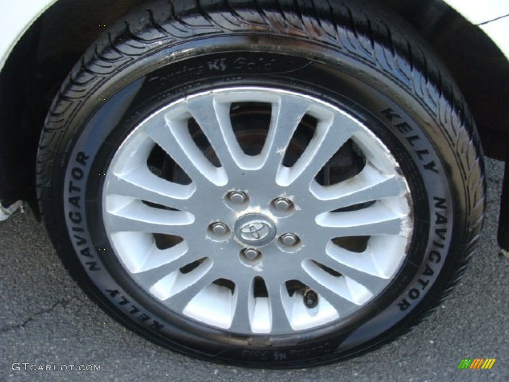 2007 Toyota Sienna XLE Wheel Photos