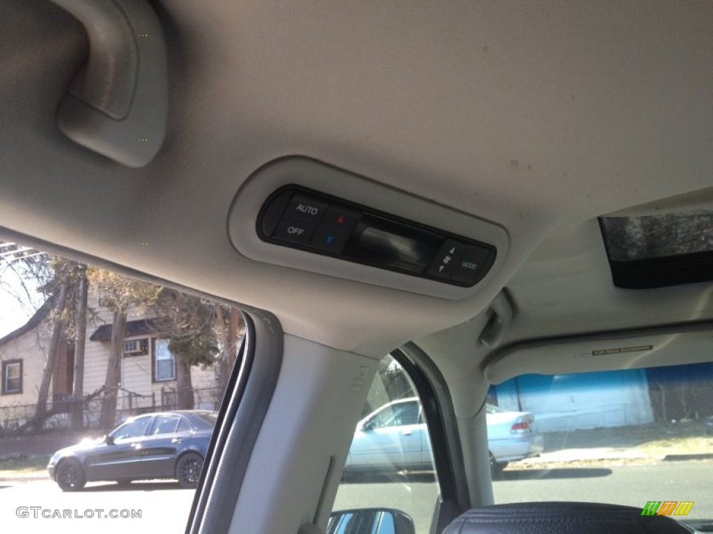 2005 Honda Odyssey Touring Entertainment System Photo #77936112