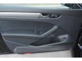 Black - Passat 2.5L S Photo No. 10