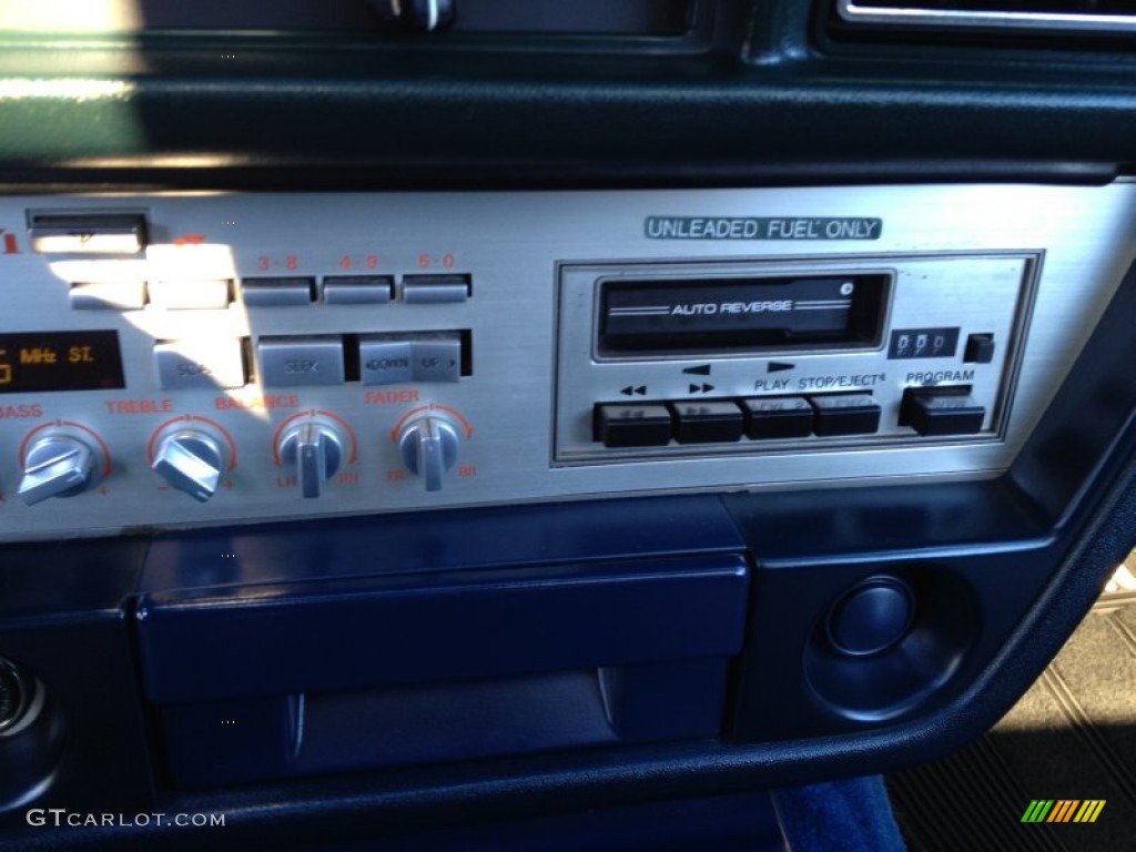 1982 Datsun 280ZX 2+2 Coupe Audio System Photos