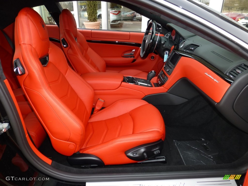 2013 Maserati GranTurismo Sport Coupe Front Seat Photo #77939877