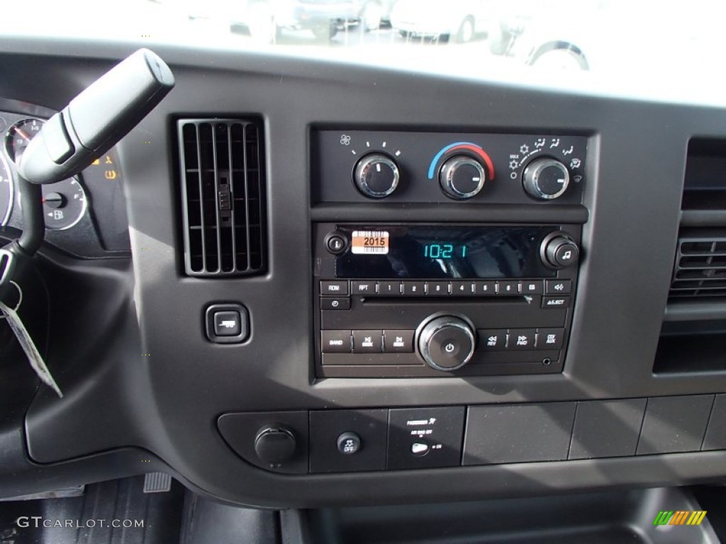 2013 Chevrolet Express 2500 Cargo Van Controls Photo #77940063