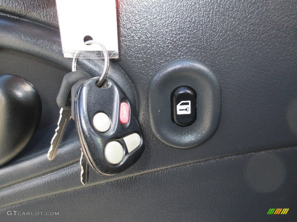 2005 Chevrolet Cavalier LS Sport Coupe Keys Photos