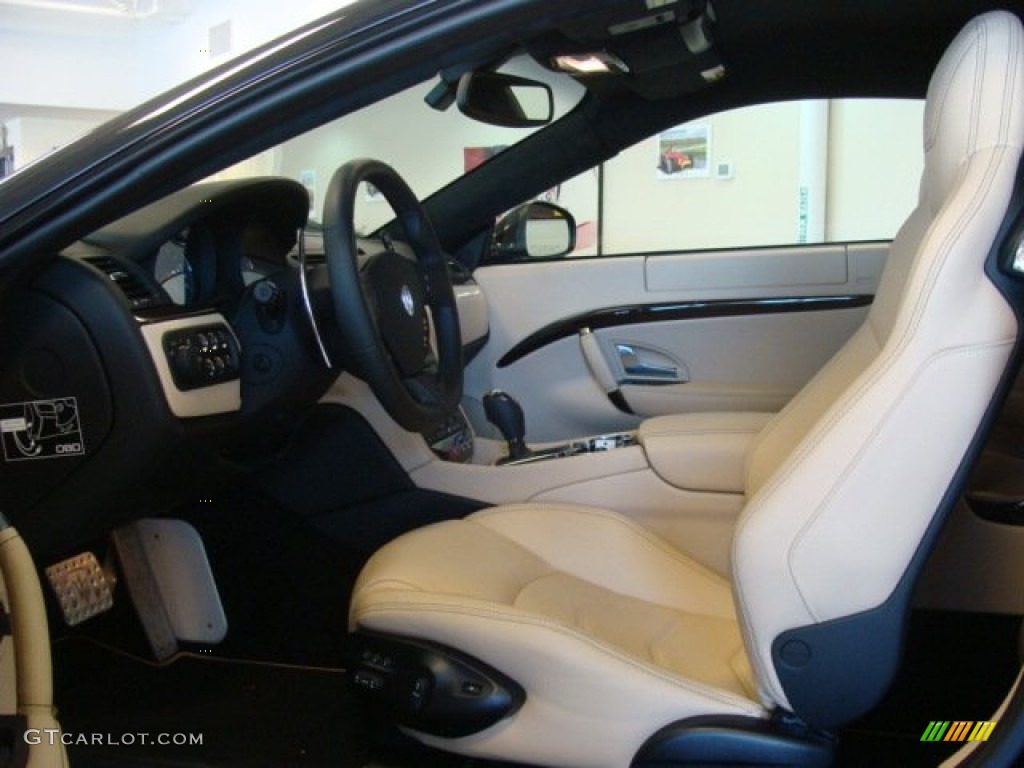 2013 Maserati GranTurismo Sport Coupe Front Seat Photo #77948202