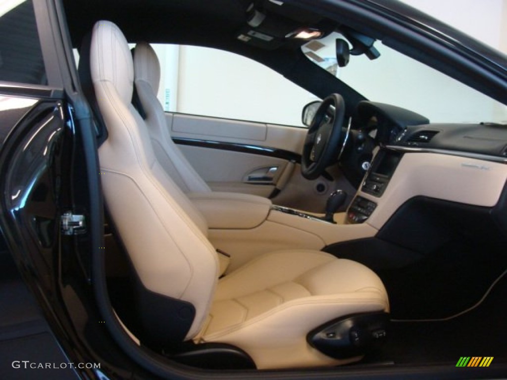2013 Maserati GranTurismo Sport Coupe Front Seat Photo #77948224
