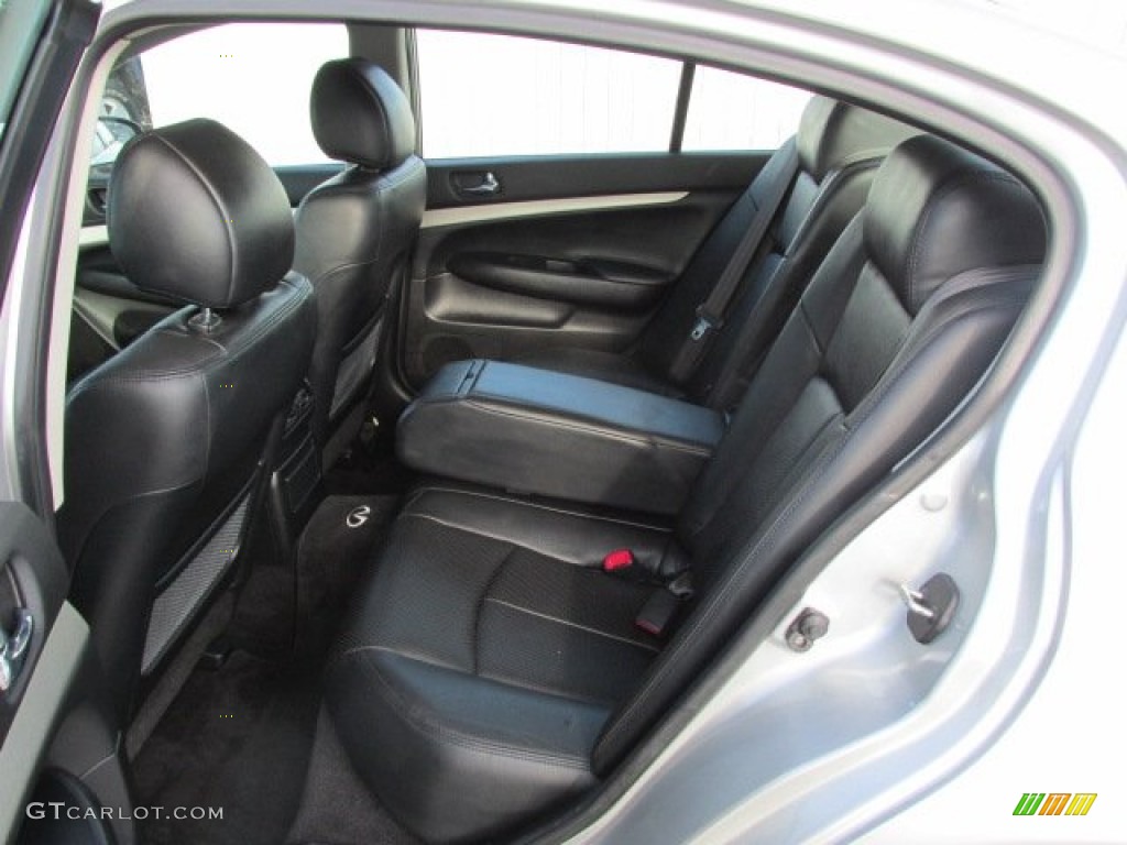 2008 Infiniti G 35 x Sedan Rear Seat Photos
