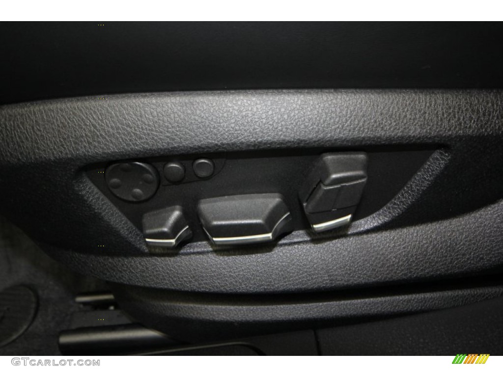2011 BMW 7 Series 750Li Sedan Controls Photo #77951532