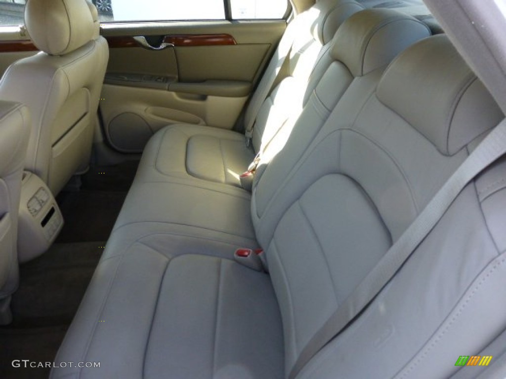 Shale Interior 2005 Cadillac DeVille Sedan Photo #77951818