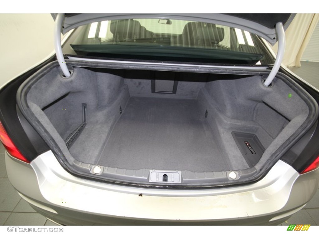 2011 BMW 7 Series 750Li Sedan Trunk Photo #77952022