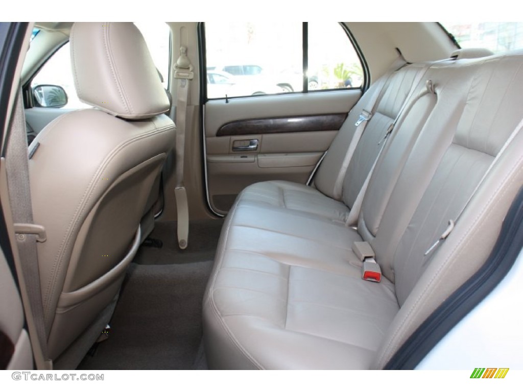 Medium Parchment Interior 2005 Mercury Grand Marquis Ultimate Edition Photo #77954778