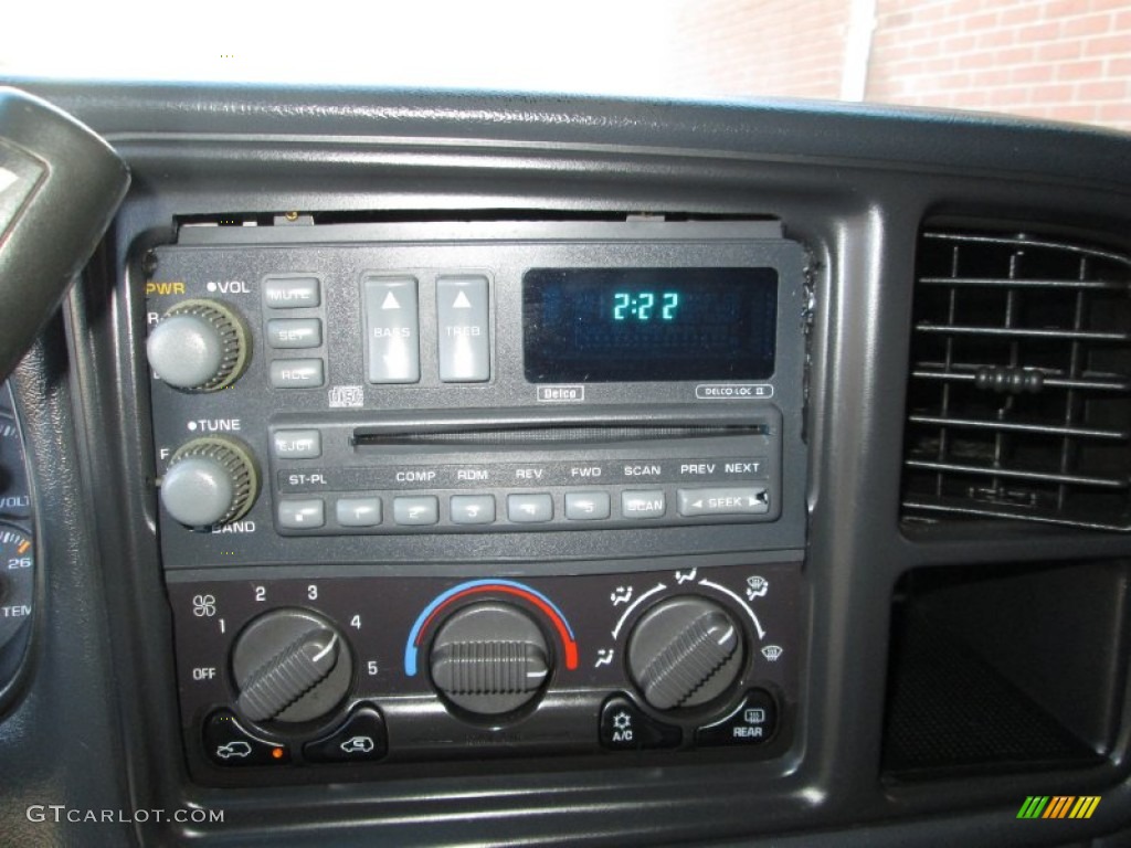 2002 Chevrolet Avalanche Z71 4x4 Controls Photo #77955021