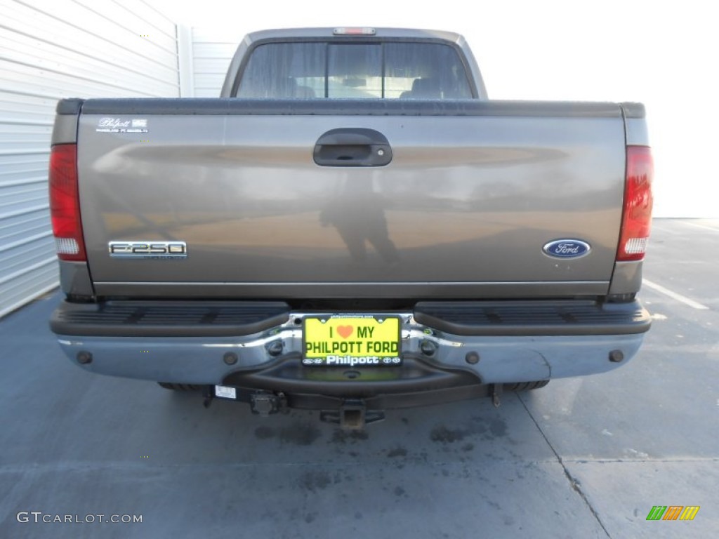 2006 F250 Super Duty Lariat Crew Cab 4x4 - Dark Shadow Gray Metallic / Medium Flint photo #5
