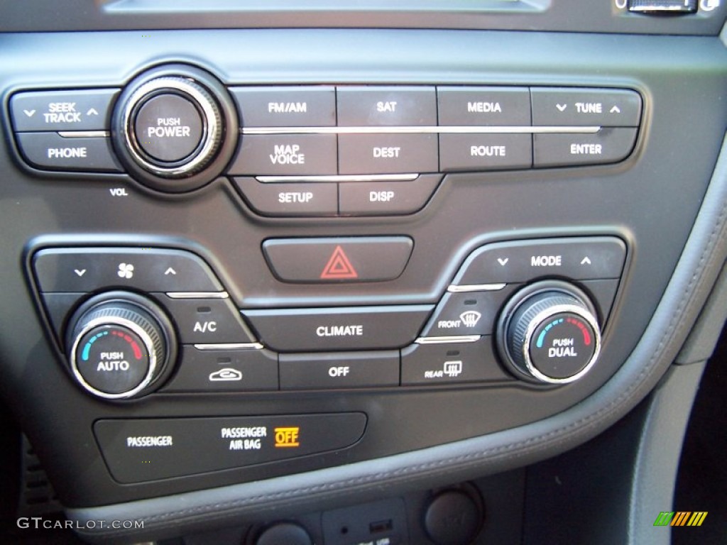 2011 Kia Optima SX Controls Photo #77956347