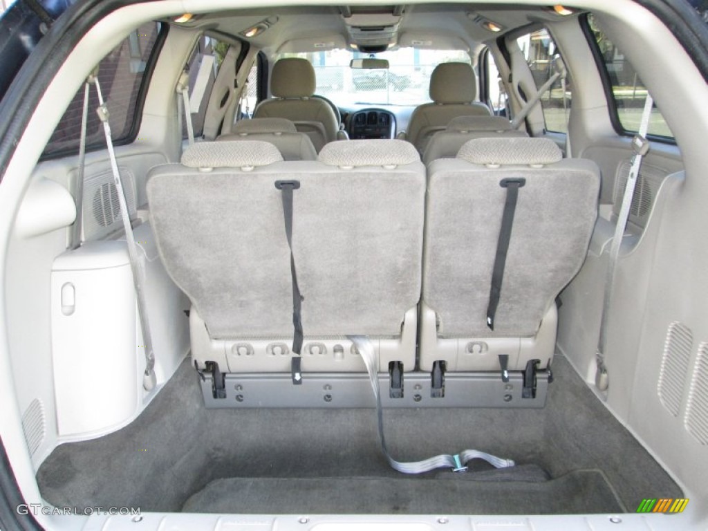 2007 Dodge Grand Caravan SXT Trunk Photo #77956857