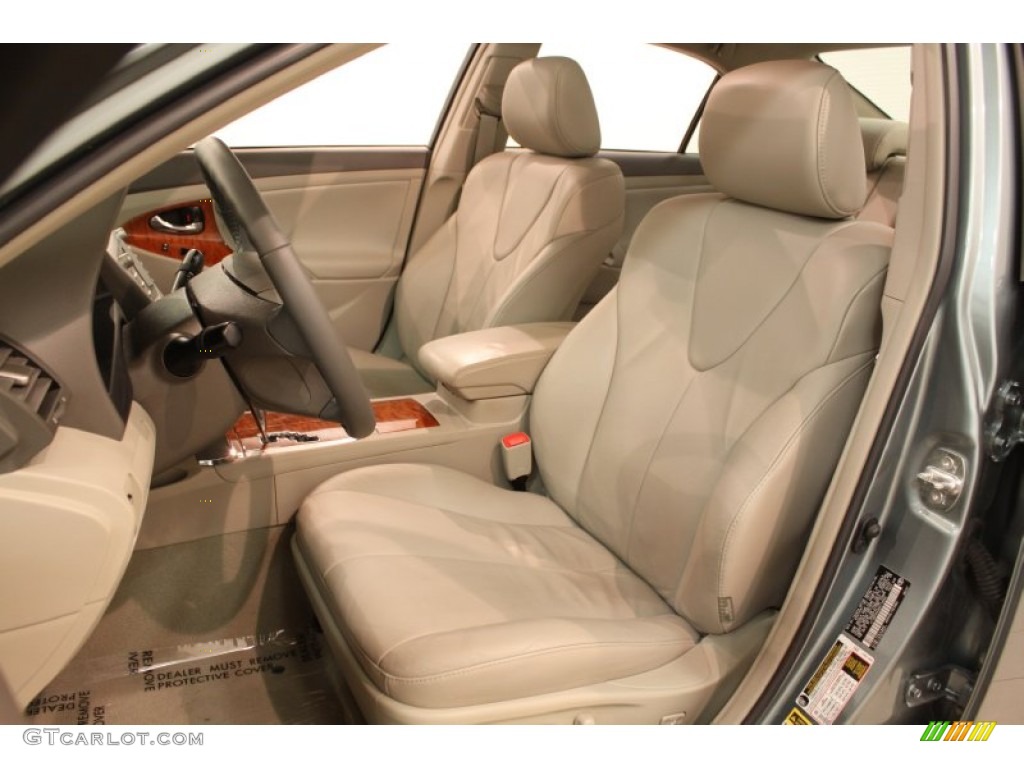 2010 Toyota Camry Hybrid Front Seat Photos