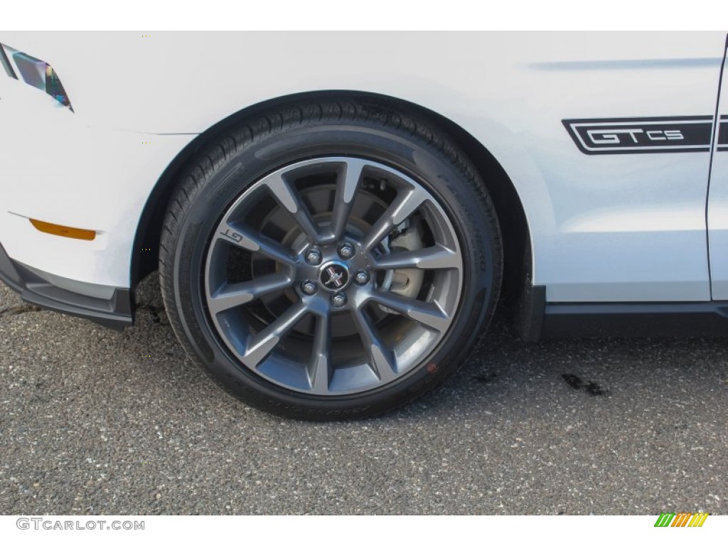 2011 Ford Mustang GT/CS California Special Convertible Wheel Photos