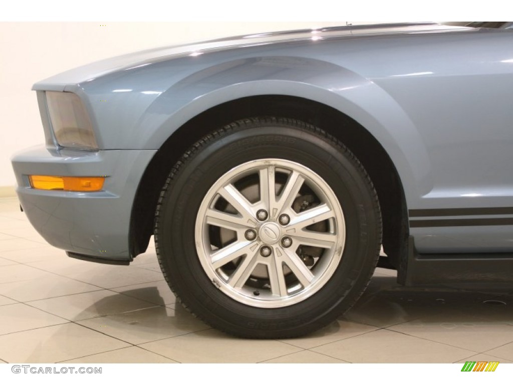 2007 Mustang V6 Premium Convertible - Windveil Blue Metallic / Light Graphite photo #23