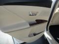 Blizzard Pearl White - Venza V6 Photo No. 10