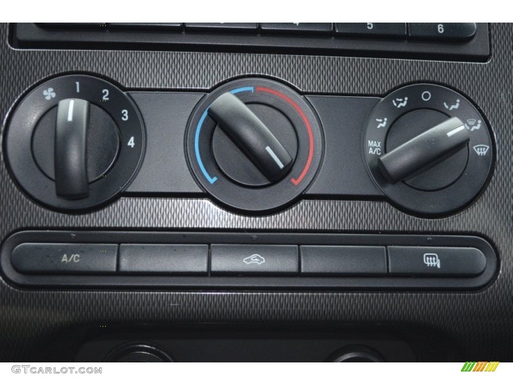 2004 Ford F150 FX4 SuperCab 4x4 Controls Photo #77962962