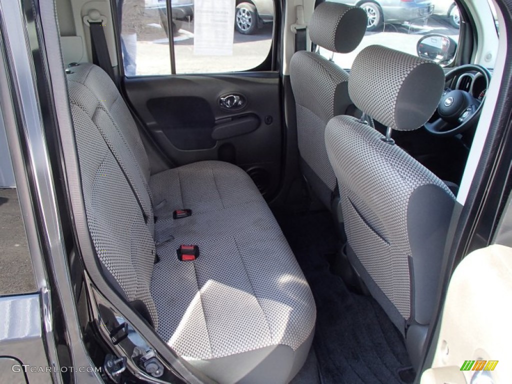 2010 Nissan Cube Krom Edition Rear Seat Photos