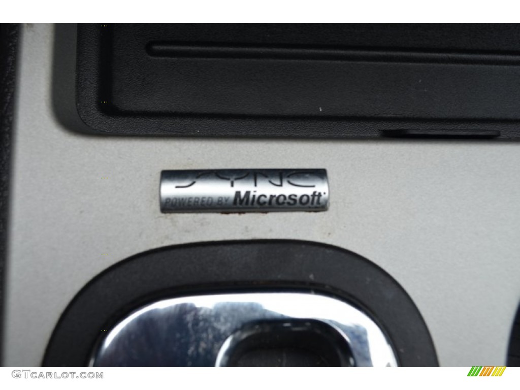 2010 Edge Limited - Red Candy Metallic / Charcoal Black photo #31