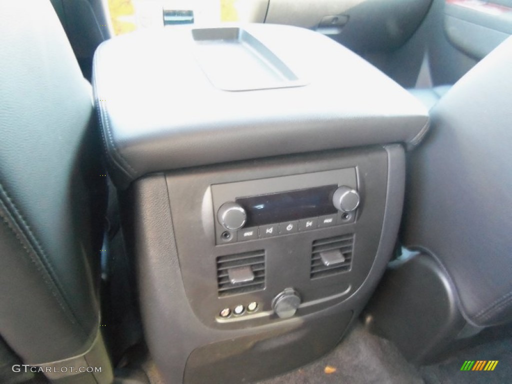 2011 Chevrolet Avalanche LTZ 4x4 Controls Photo #77965003