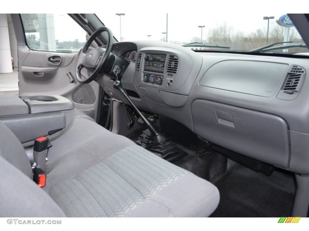 2003 Ford F150 XL Sport Regular Cab 4x4 Dark Graphite Grey Dashboard Photo #77965157