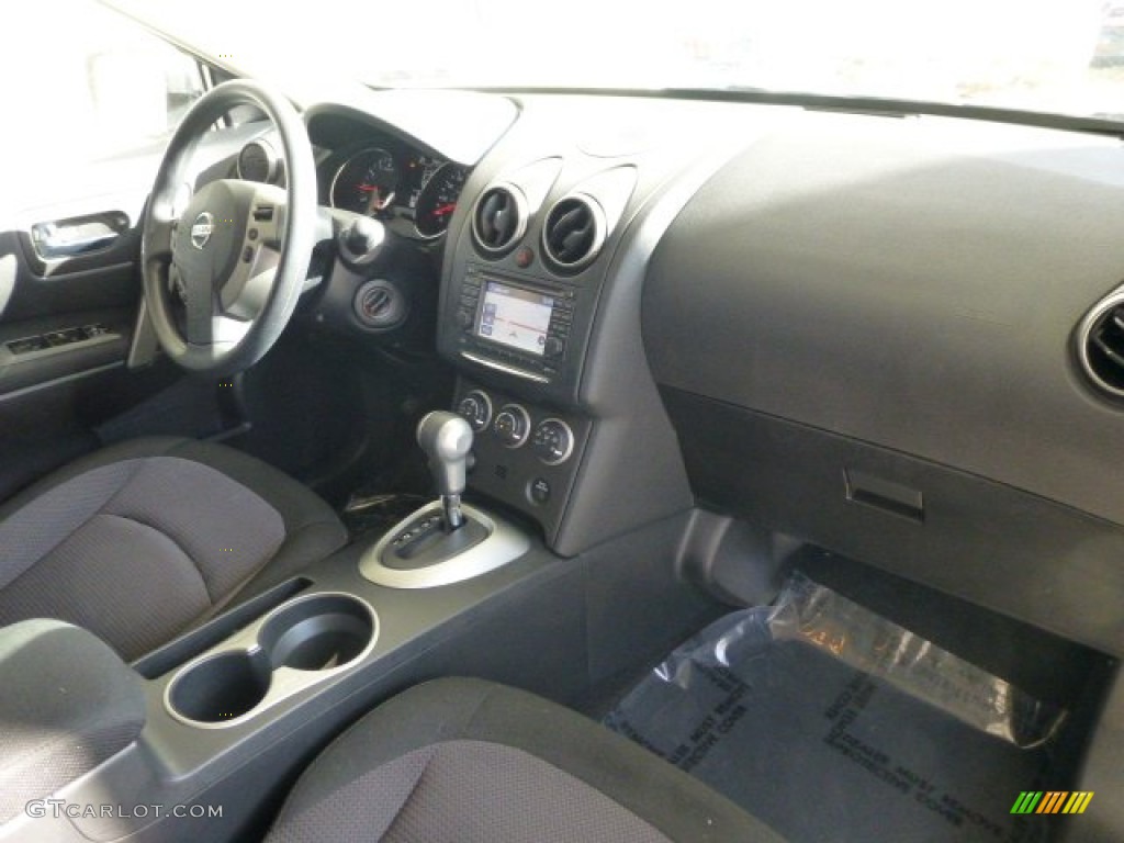 2011 Rogue SV AWD - Wicked Black / Black photo #10