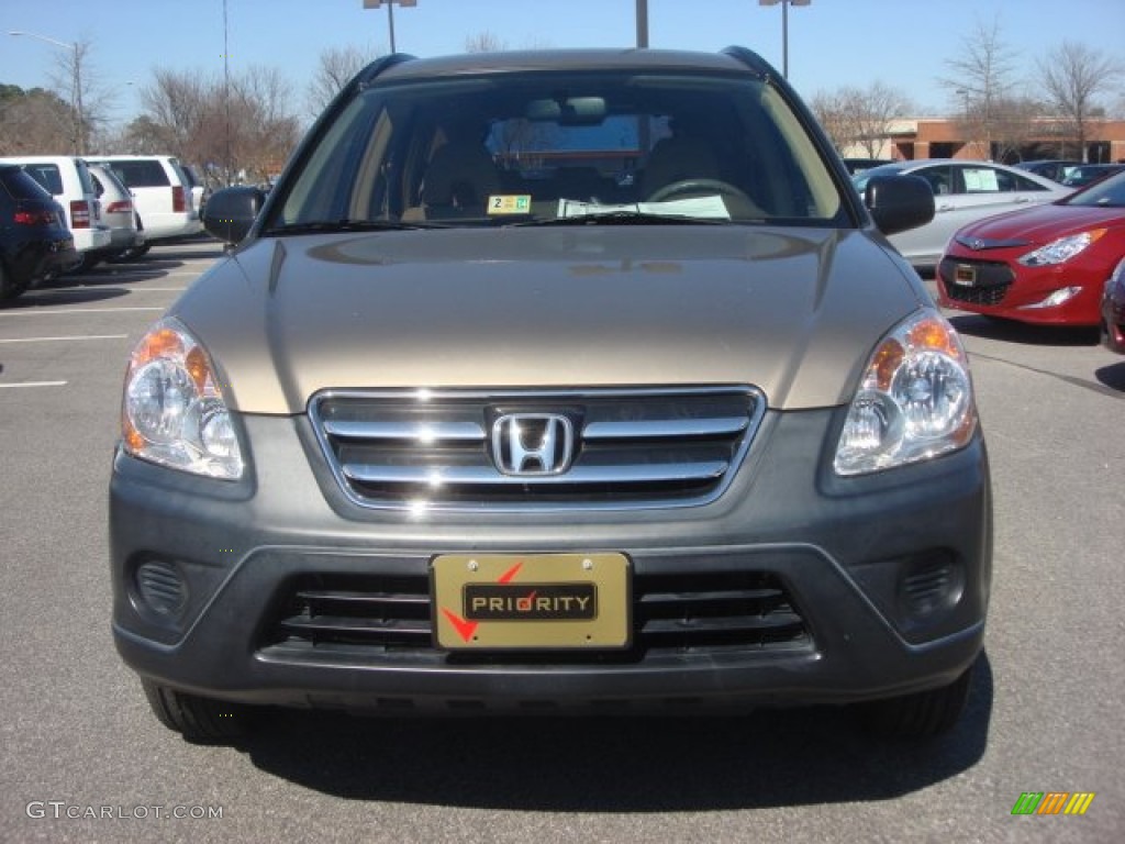 2005 CR-V LX - Sahara Sand Metallic / Ivory photo #9