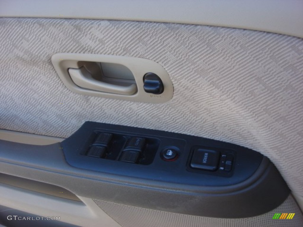 2005 CR-V LX - Sahara Sand Metallic / Ivory photo #16