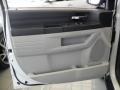 Stone White - Grand Caravan SE Photo No. 37