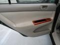 Black - Camry XLE Photo No. 26