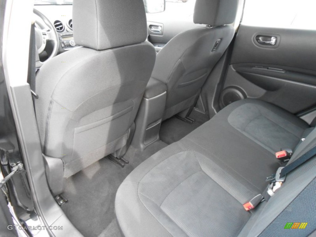2011 Rogue S AWD - Wicked Black / Black photo #17