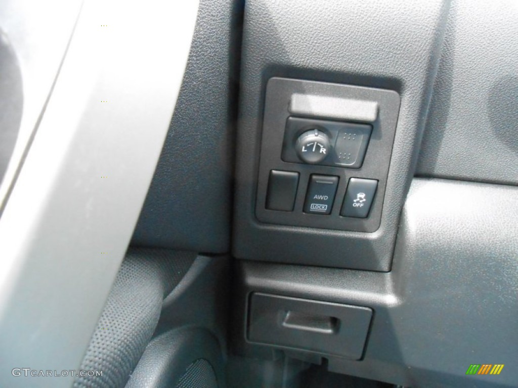 2011 Rogue S AWD - Wicked Black / Black photo #26