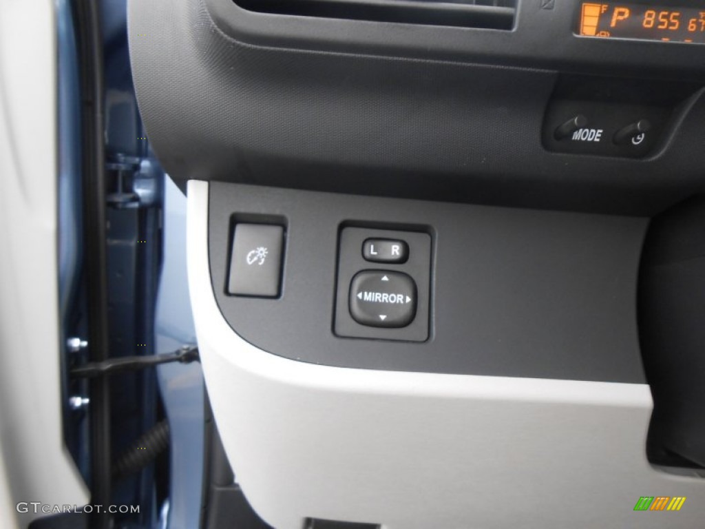 2012 iQ  - Pacific Blue Metallic / Dark Gray photo #38