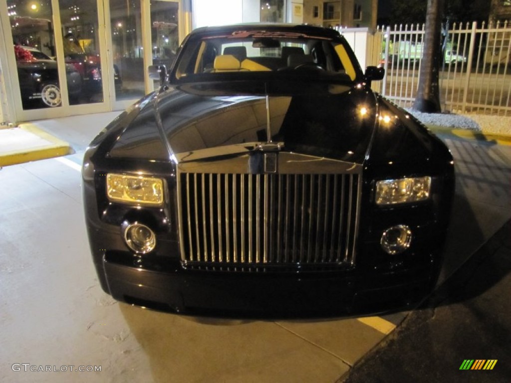 2005 Phantom  - Blue Velvet / Cornsilk photo #2