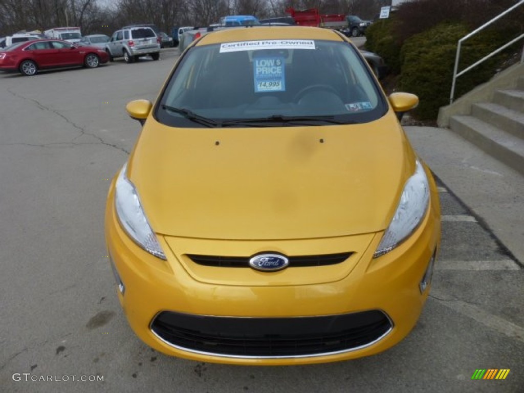 2011 Fiesta SES Hatchback - Yellow Blaze Metallic Tri-Coat / Charcoal Black/Blue Cloth photo #3