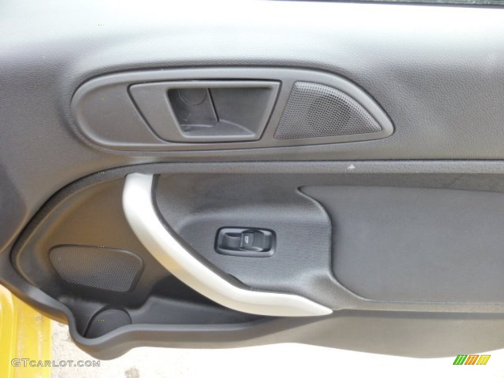 2011 Fiesta SES Hatchback - Yellow Blaze Metallic Tri-Coat / Charcoal Black/Blue Cloth photo #11