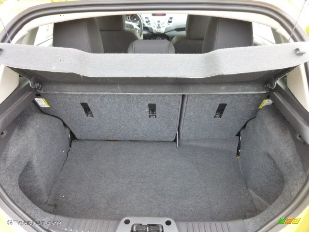 2011 Ford Fiesta SES Hatchback Trunk Photo #77977983